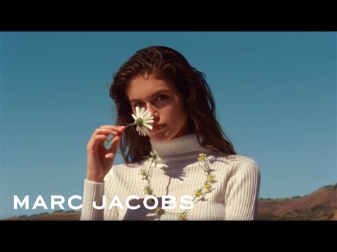 Marc Jacobs - Daisy Love Advert