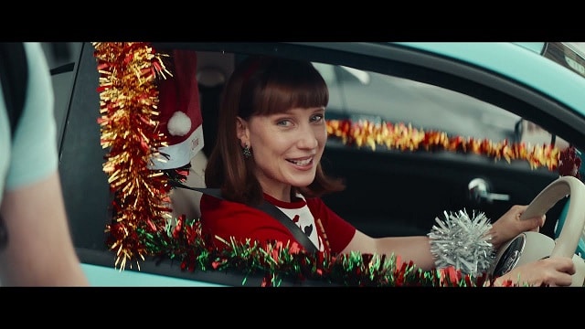 Studio Christmas 2021 advert - Team Early